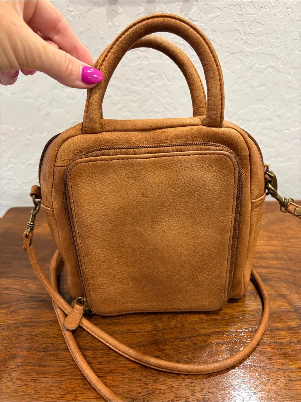 Unisex Fossil Tan Leather Top-Handle or Crossbody Messenger Bag